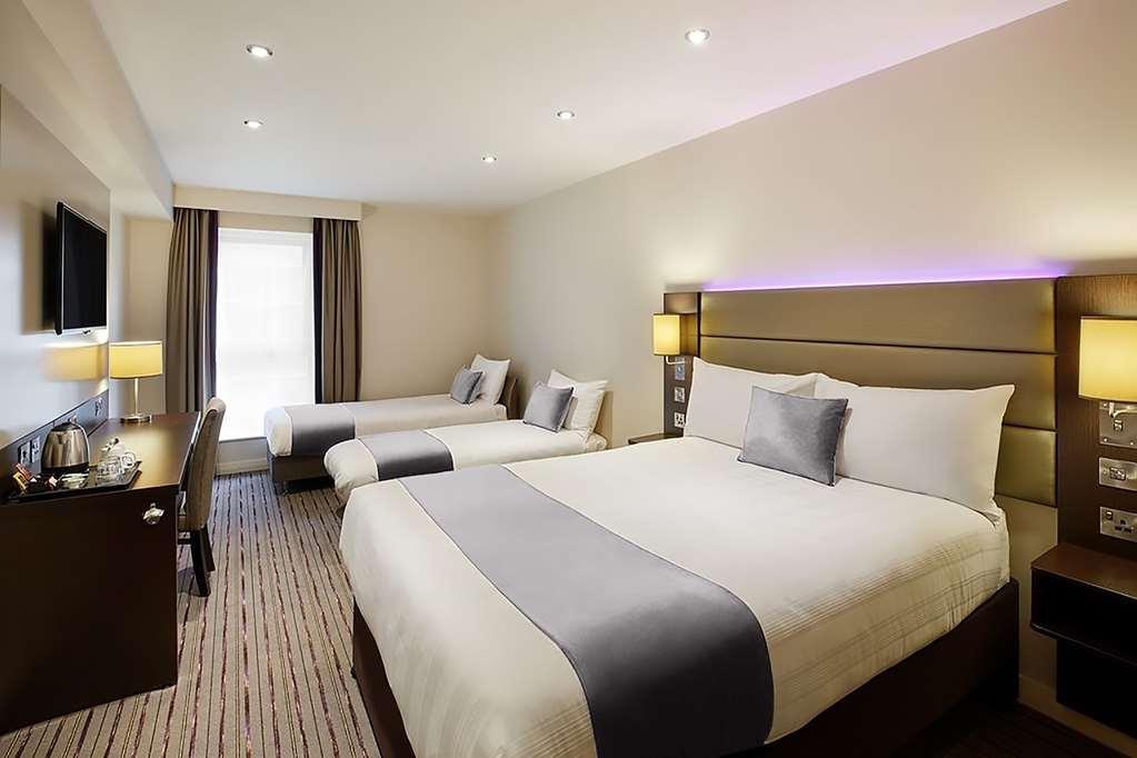 Milestone Peterborough Hotel A1M, Sure Hotel Collection By Best Western Stilton Exterior photo
