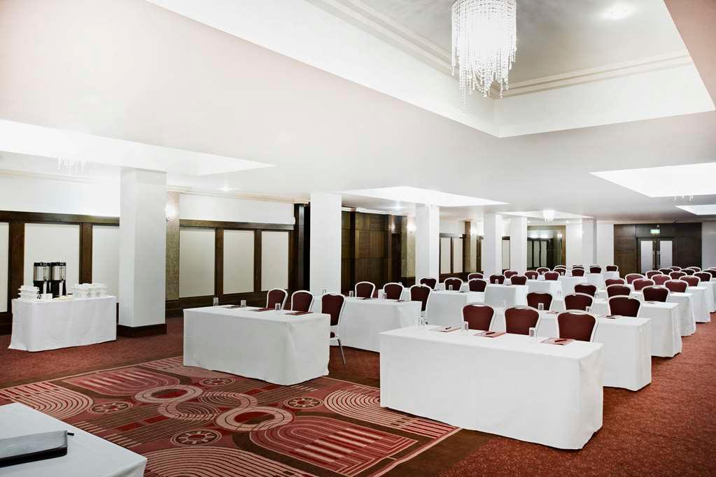 Milestone Peterborough Hotel A1M, Sure Hotel Collection By Best Western Stilton Exterior photo