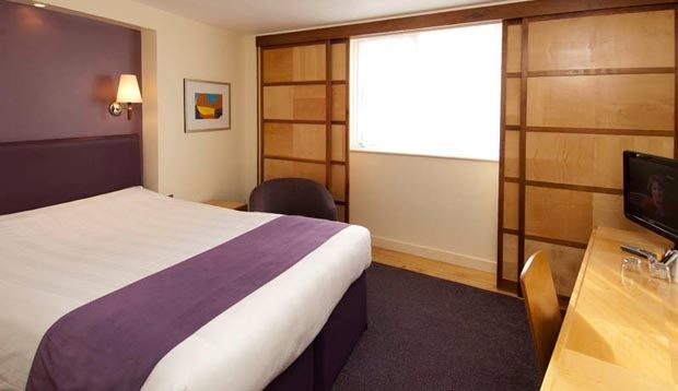 Milestone Peterborough Hotel A1M, Sure Hotel Collection By Best Western Stilton Exterior photo